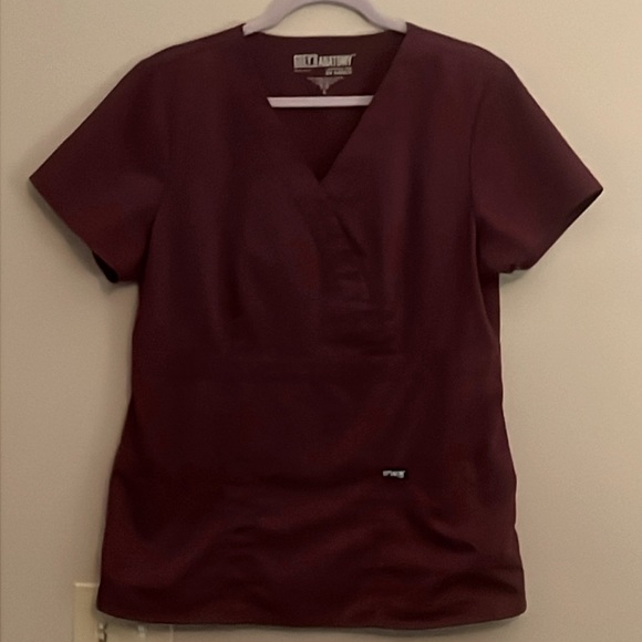 GREY’S ANATOMY Scrub Set Burgundy Size Large - Picture 2 of 11